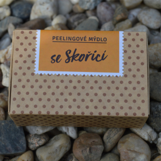 Peelingové se skořicí